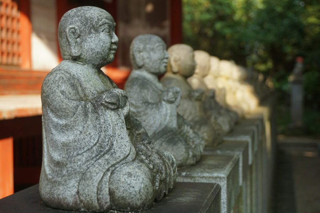 mount takao Buddha figures