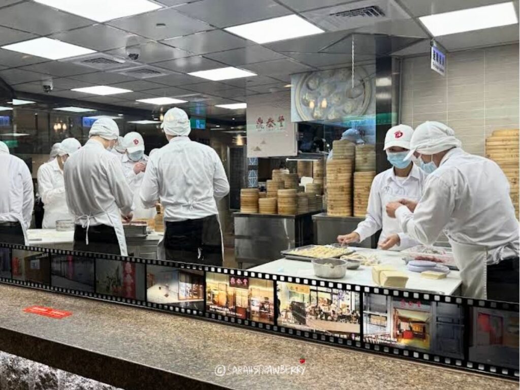 Din Tai Fung open kitchen