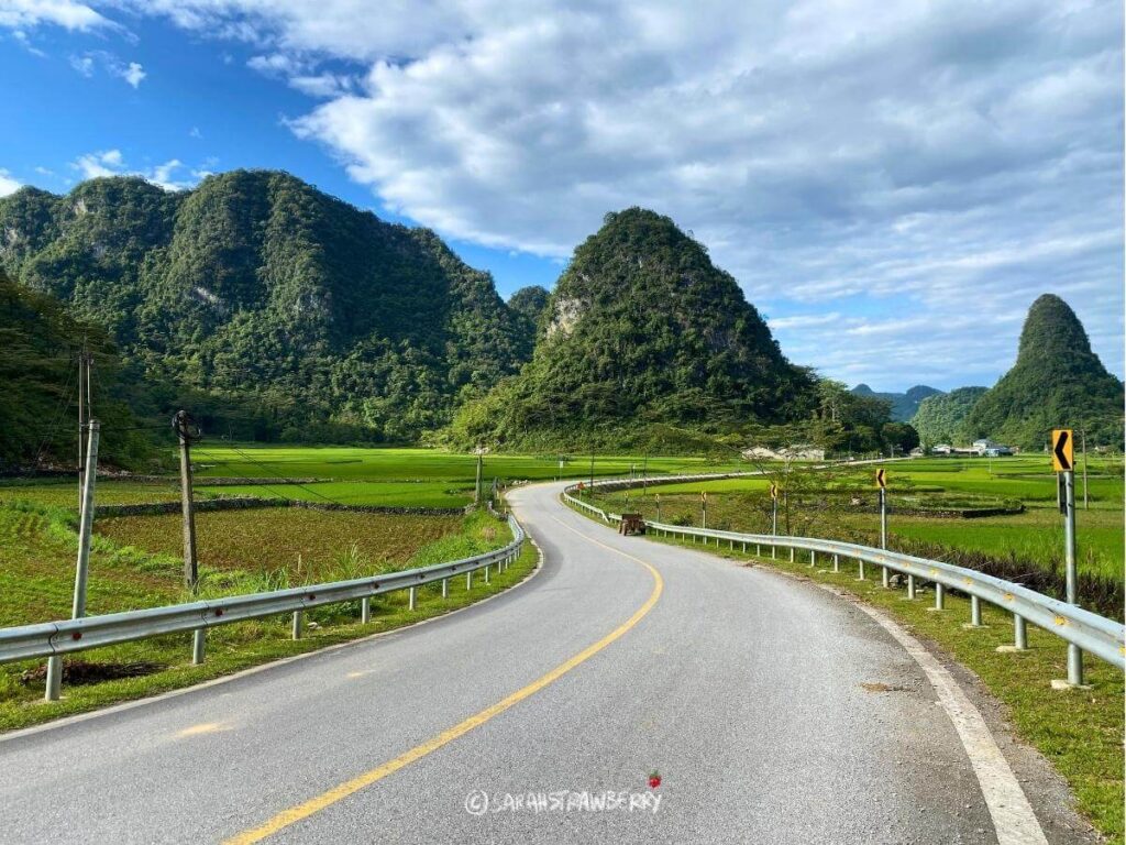 Cao Bang Loop view, mountain roads
