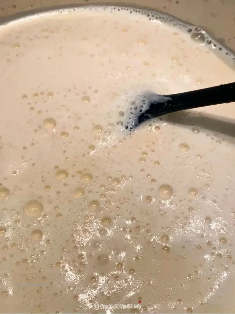 Boiling soymilk